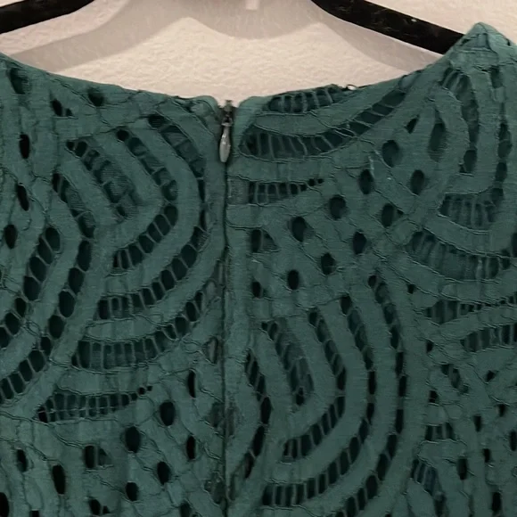 Boden Emerald Green Lace Overlay Zeta Ponte Knit Sheath Dress - Picture 9 of 9